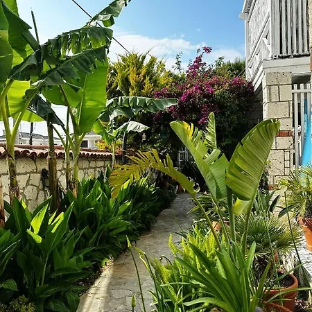 Ala Hotel