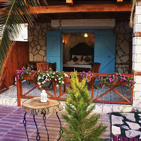 Ala Hotel