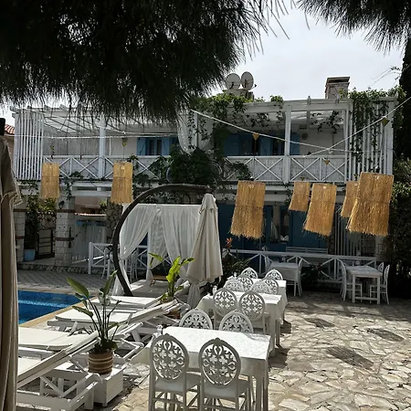 Ala Alaçatı