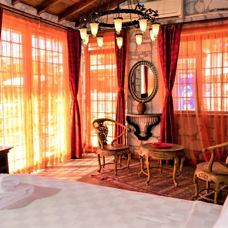 Hotel Ala 3*