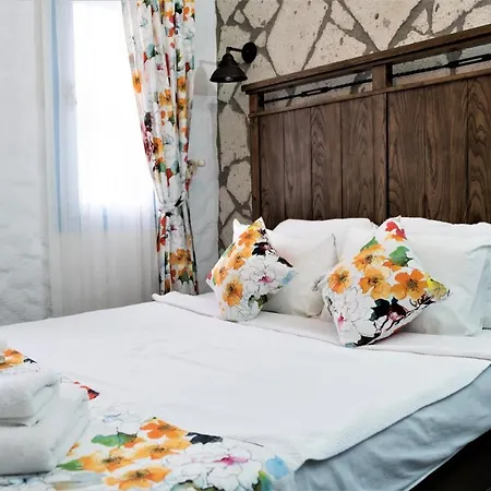 Ala Hotel
