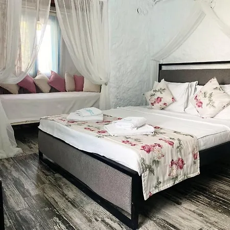 Ala Hotel 3*